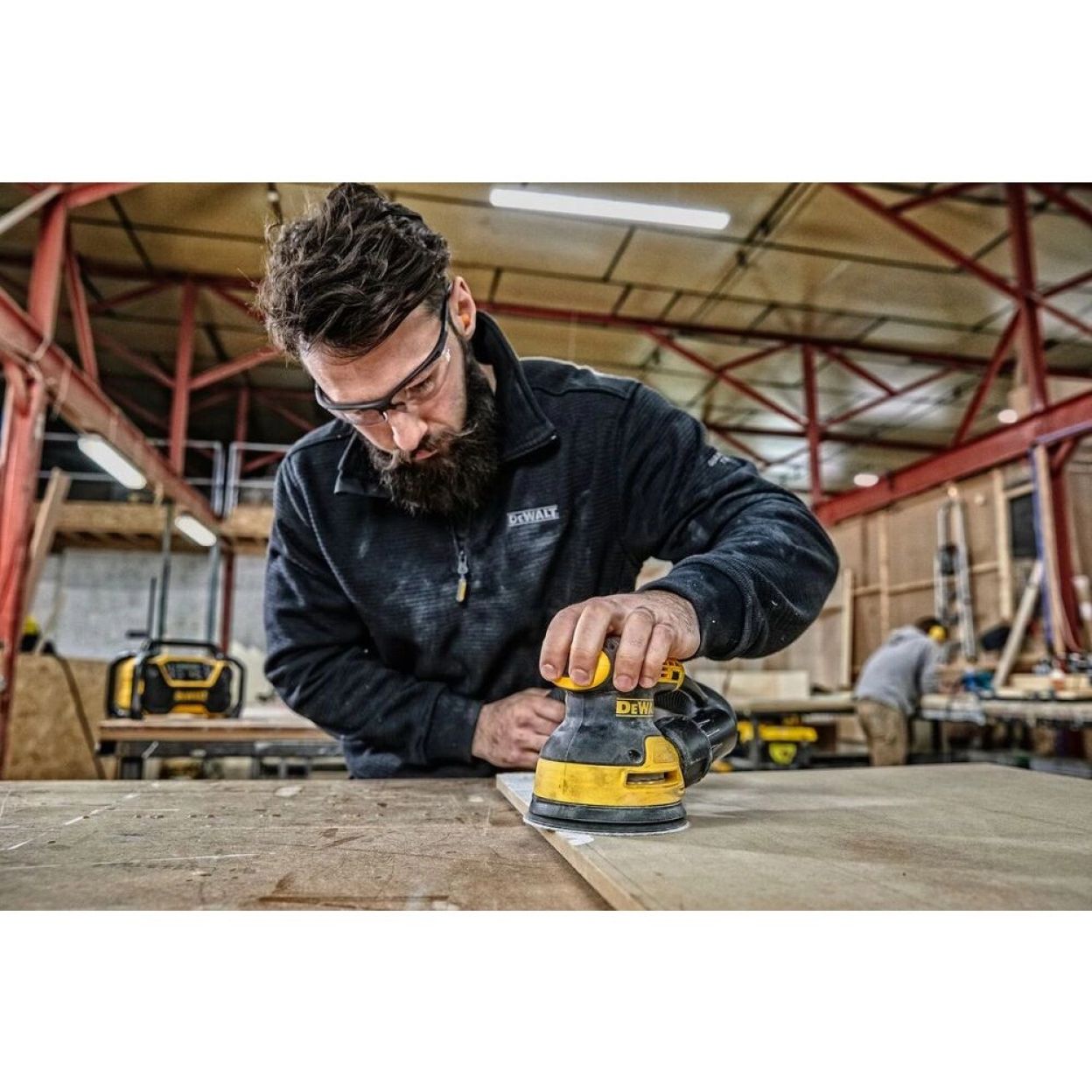 Эксцентриковая шлифмашина DEWALT DWE6423, 280 Вт, 125 мм, 12000 кол/мин, (УЦЕНЕННЫЙ ТОВАР)