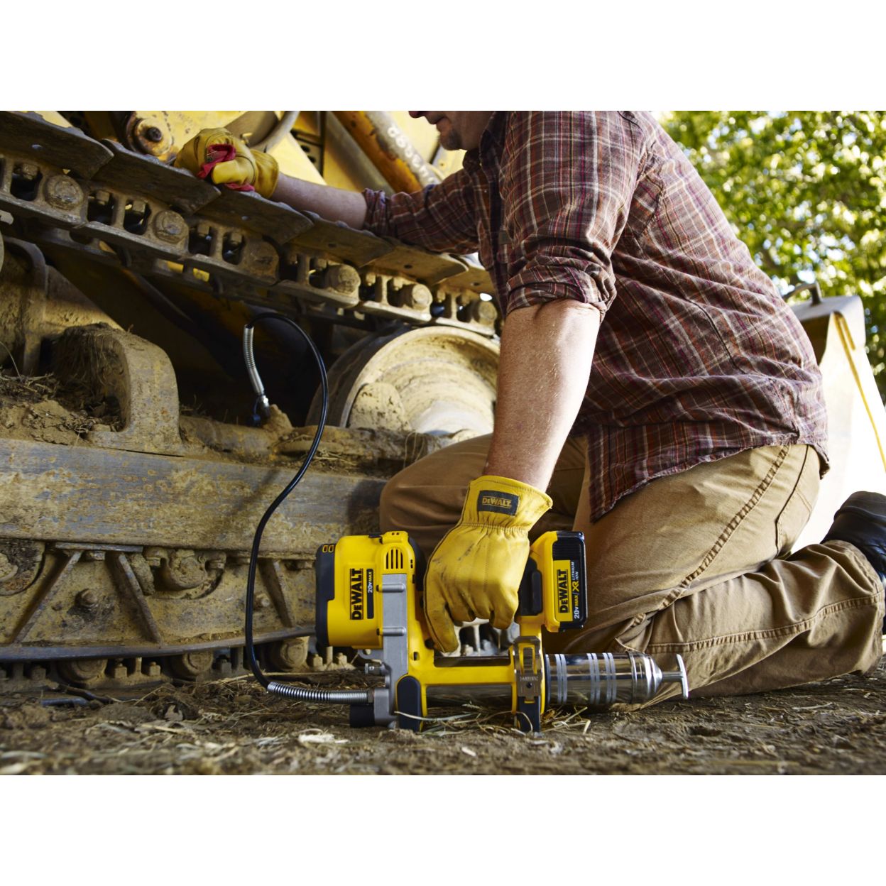 Аккумуляторный смазочный пистолет DEWALT DCGG571NK, 18 В, без АКБ и ЗУ, в кейсе (DCGG571NK-XJ/U), уцененный товар